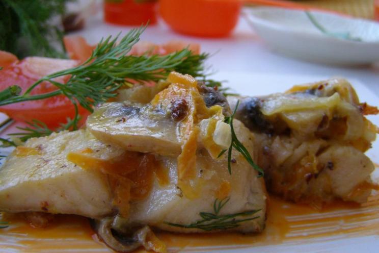 Slow-Cooked Pike Perch in Sour Cream Slow-Cooked Pike Perch in Sour Cream