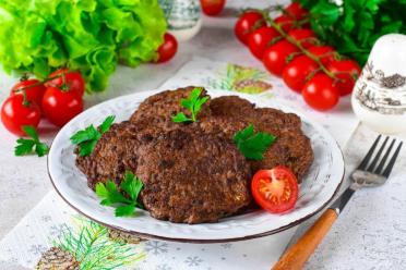Savory Liver Pancakes with Carrots and Onions