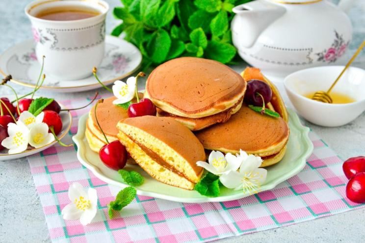 Japanese Dorayaki: Sweet Breakfast Pancakes