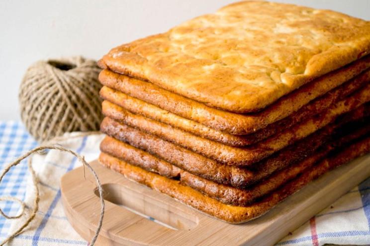 Delicious Thin Honey Cakes