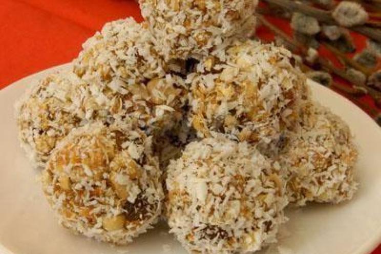 Healthy Peanut Granola for Special Occasions Healthy Peanut Granola for Special Occasions