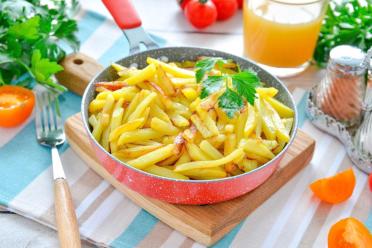Crispy Fried Potato Strips