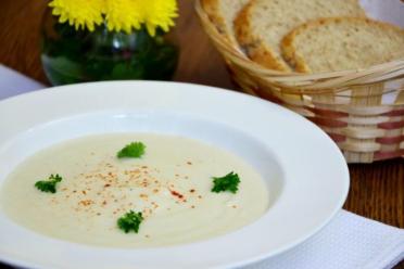 Creamy Jerusalem Artichoke Soup with Nutty Notes