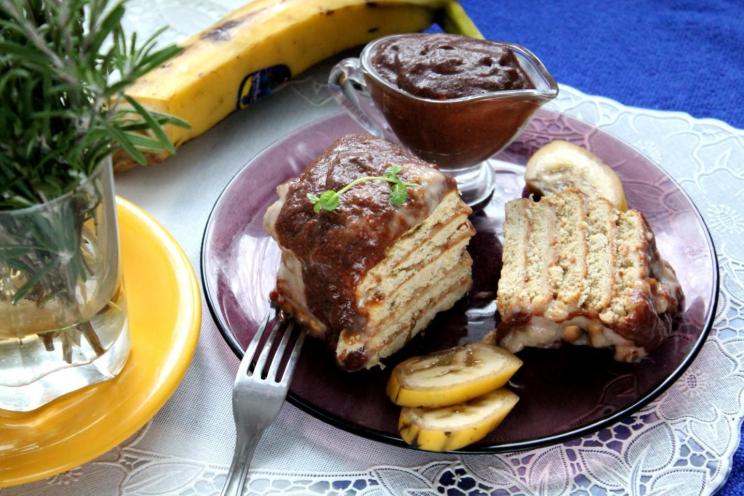 No-Bake Banana & Condensed Milk Cookie Cake