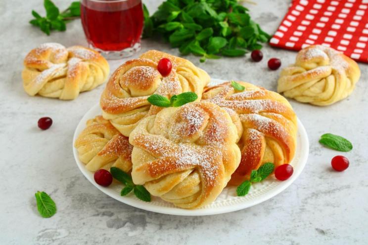 Fluffy Oven-Baked Sweet Buns