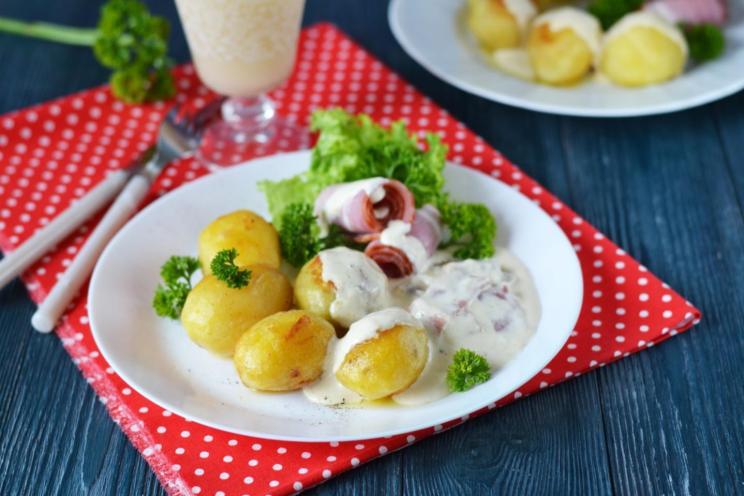 Cheesy Swiss Baked Potatoes with Bacon