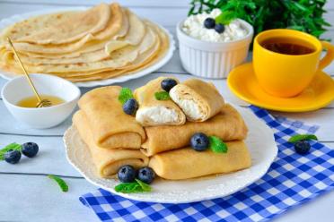 Versatile Thin Pancakes for Any Filling