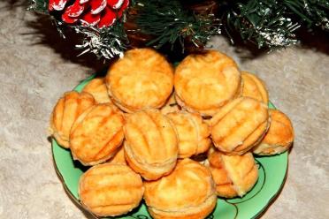 Nostalgic Nut Cookies with Condensed Milk
