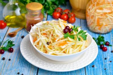 Crispy, Quick Sauerkraut: No Vinegar Needed