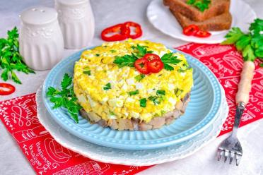 Egg-Cheese Herring Appetizer
