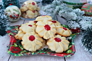 New Year’s Melt-in-Your-Mouth Kurabye Cookies