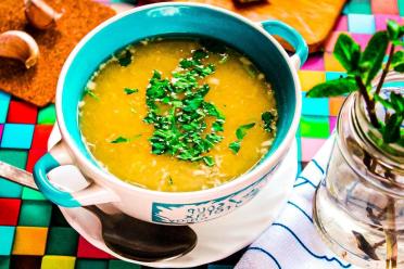 Creamy Chicken Garlic Soup with a Spicy Twist
