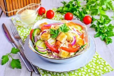 Cabbage & Crouton Salad: Quick, Tasty, and Healthy