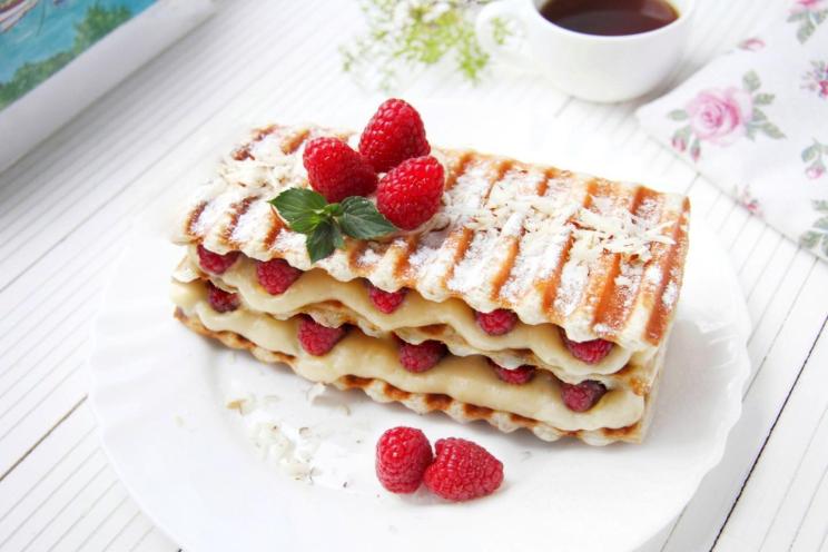 Quick & Elegant Mille-Feuille Cake in 20 Minutes