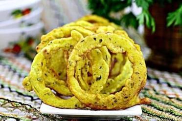 Crispy Corn-Battered Onion Rings