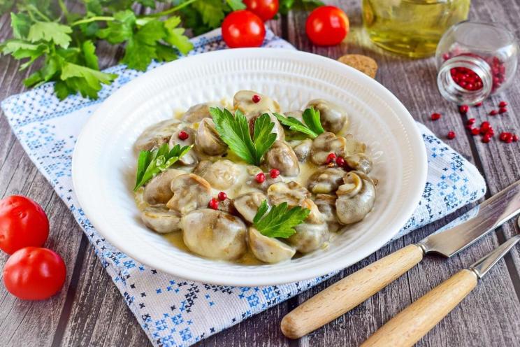 Creamy Slow Cooker Mushrooms Creamy Slow Cooker Mushrooms