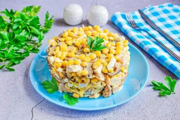 Chicken, Corn & Mushroom Salad