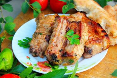 Grilled Juicy Pork Ribs