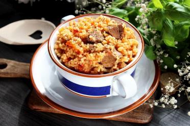 Savory Turkey with Bulgur and Tangy Tomato Sauce