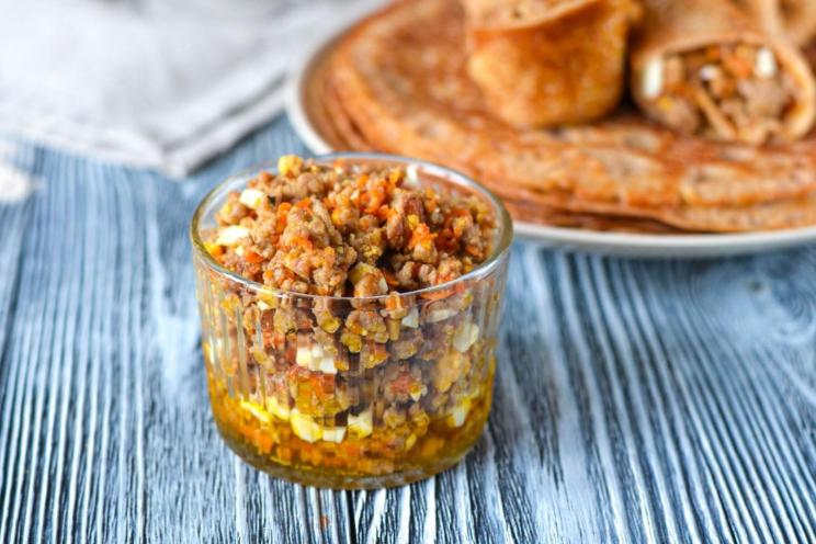 Meat-Stuffed Pancakes