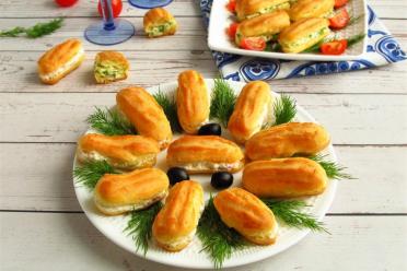 Festive Filled Snack Eclairs