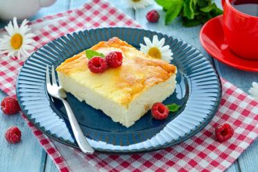 Fluffy Oven-Baked Cottage Cheese Casserole
