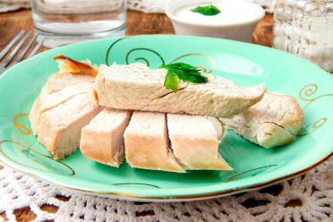 Tender and Nutritious Boiled Turkey Breast