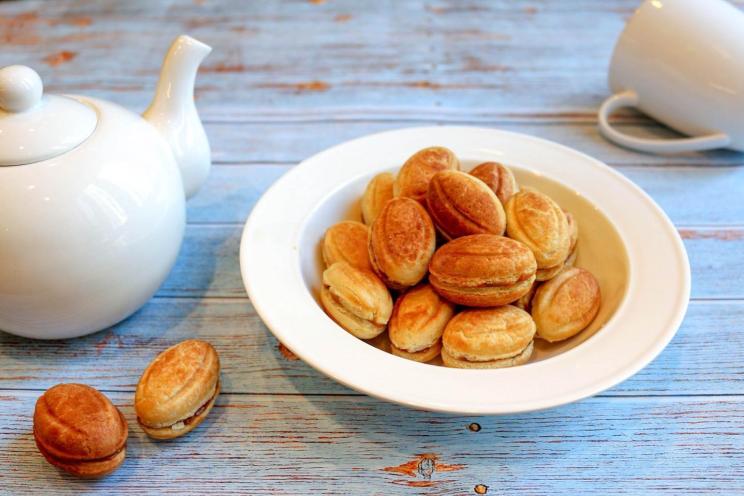 Quick and Easy Electric Nut Maker Cookies Quick and Easy Electric Nut Maker Cookies