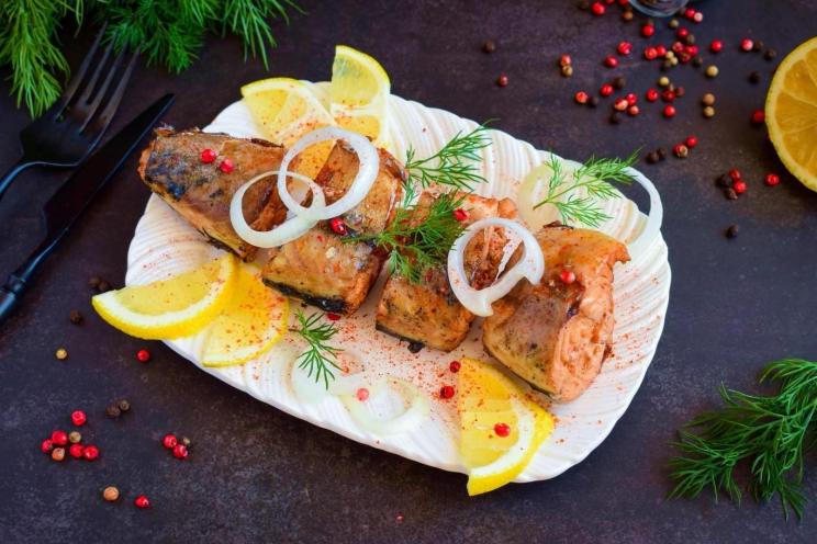 3-Minute Quick & Tasty Mackerel in Onion Skins