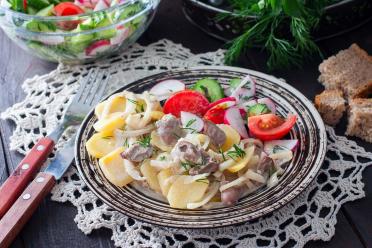 Oven-Baked Chicken Hearts with Potatoes