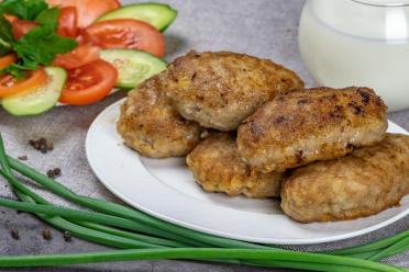Juicy Homemade Minced Meat Cutlets with Onions