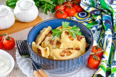Slow Cooker Steamed Dumplings