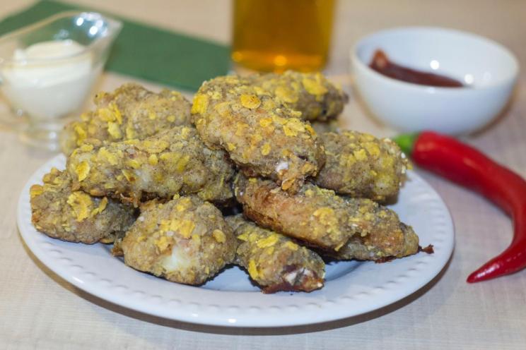 Oven-Baked Spicy Crispy Chicken Wings Oven-Baked Spicy Crispy Chicken Wings