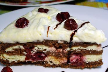 Cherry Cottage Cheese Delight