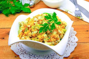 Classic Chicken and Pickle Salad