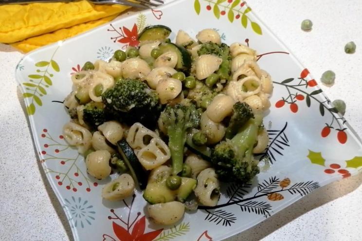 Vegetable Pasta with Anchovies