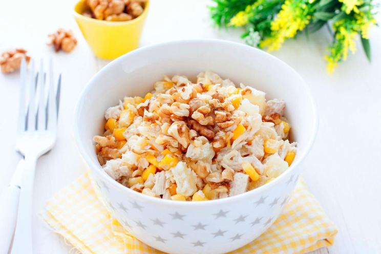 Chicken & Walnut Salad with Pineapple and Mayo Chicken & Walnut Salad with Pineapple and Mayo