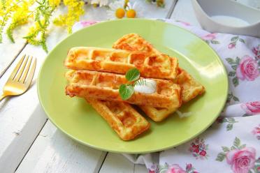 Cheese Waffles: Quick and Delicious Breakfast or Snack