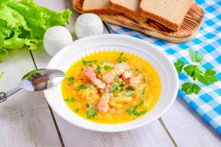 Smoky Pea Soup Delight