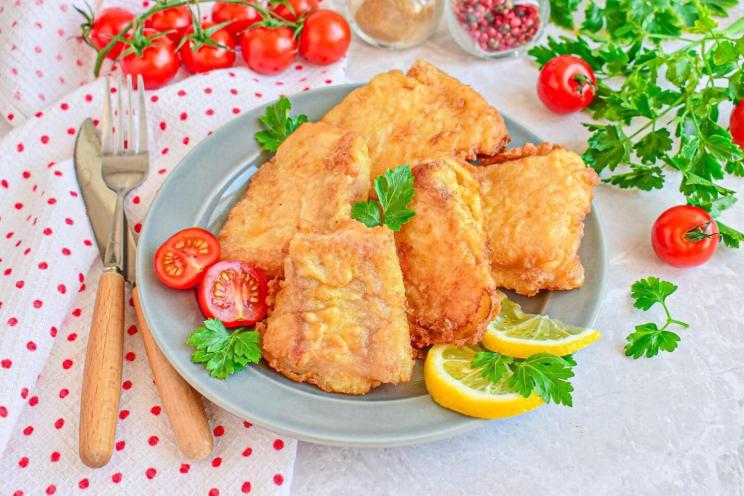 Crispy Deep-Fried Fish Delight Crispy Deep-Fried Fish Delight