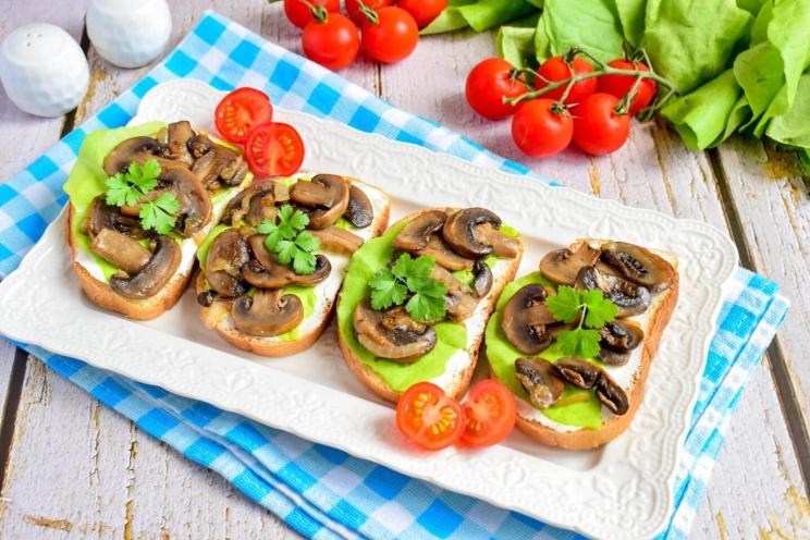 Mushroom Lover's Sandwich Delight Mushroom Lover's Sandwich Delight