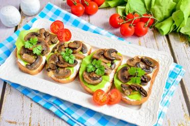 Mushroom Lover's Sandwich Delight