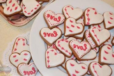 Valentine's Gingerbread Heart Cookies