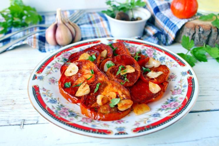 Garlic Fried Tomatoes: Quick and Easy Snack