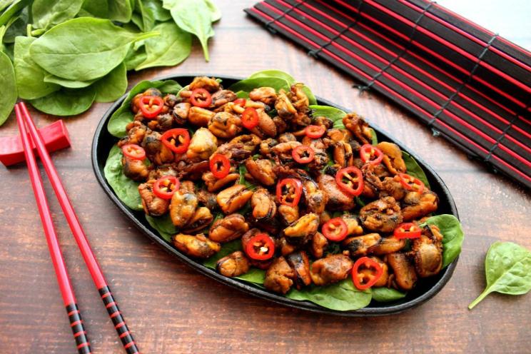 Quick Garlic Butter Mussels in Soy Sauce