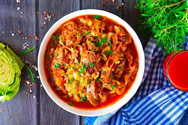 Oven-Baked Cabbage and Meat