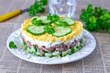 Tasty Tuna Cucumber Egg Salad