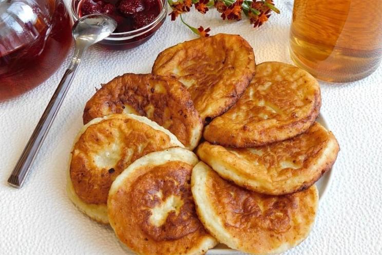 Fluffy Cottage Cheese Pancakes with Kefir Fluffy Cottage Cheese Pancakes with Kefir
