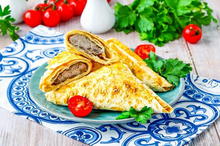 Oven-Baked Lavash Samsa with Minced Meat Oven-Baked Lavash Samsa with Minced Meat