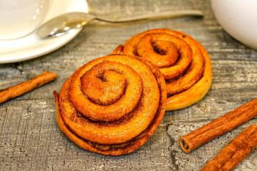 Cinnamon Sugar Swirl Buns